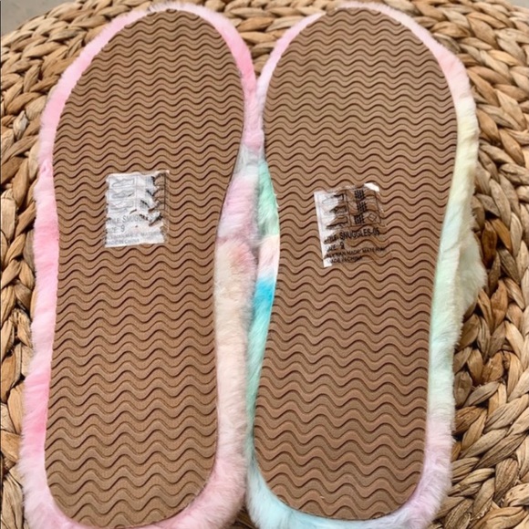 Red fur slipper slides - Picture 6 of 6